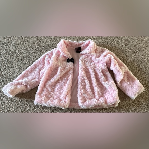 Girls Rule Pink Fluffy Soft Faux Fur Furry Button Jacket Black Bow Size 6X - Picture 16 of 16